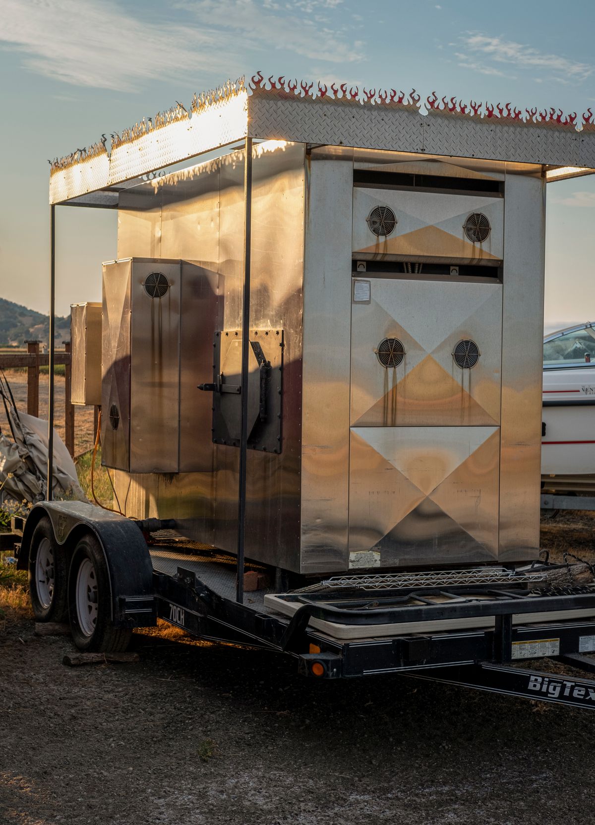 Trailers example 4